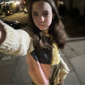 Meet your Posher, Lizzie